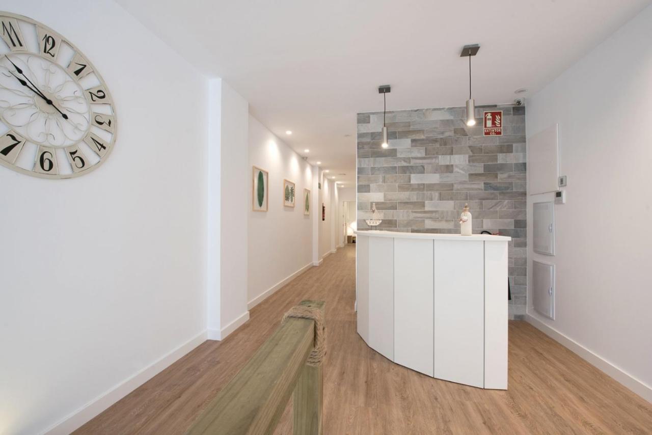סנטה פולה Hostal Beach מראה חיצוני תמונה